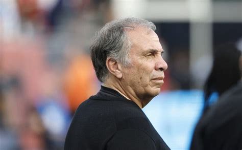 Bruce Arena resigns from the New England Revolution